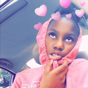 Meet your Posher, Faythe